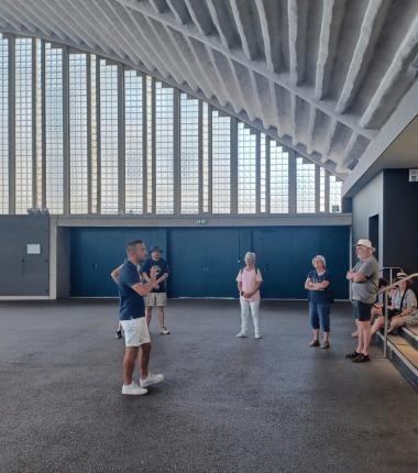 Visite guidée : Falaise – Reconstruction